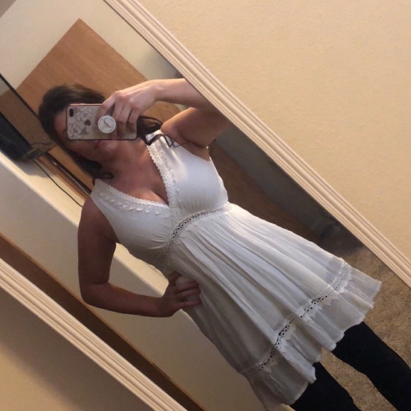 ILLA ILLA Dresses & Skirts - Little White Dress